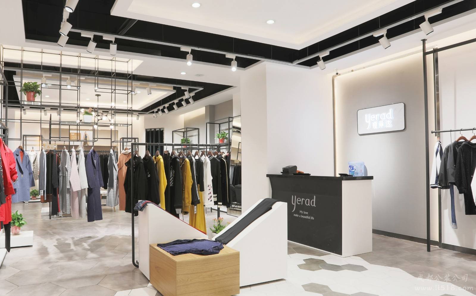 現(xiàn)代店鋪裝修風格