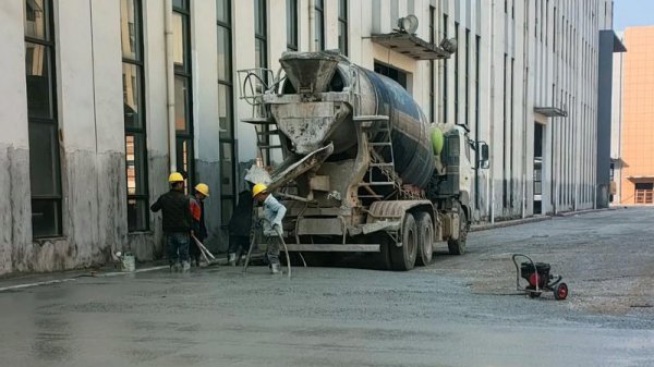 工業廠房裝修地面地坪的類型及其特點是什么？